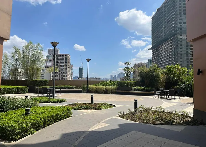 Modern 1 Bedroom Near Airport, Moa, Picc, Star City, Okada With Fast Wifi & Netflix Free Pool Access 3* Manila