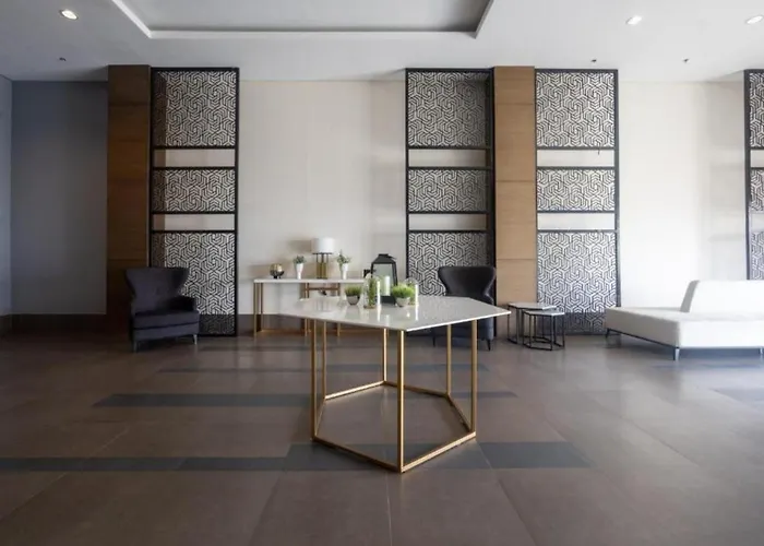 Modern 1 Bedroom Near Airport, Moa, Picc, Star City, Okada With Fast Wifi & Netflix Free Pool Access 3* Manila