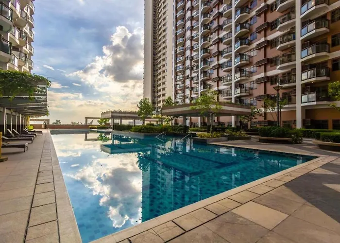 Modern 1 Bedroom Near Airport, Moa, Picc, Star City, Okada With Fast Wifi & Netflix Free Pool Access 3* Manila