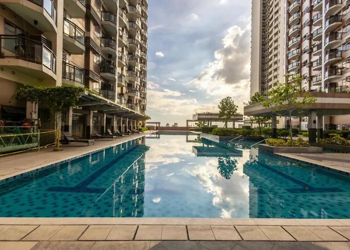Modern 1 Bedroom Near Airport, Moa, Picc, Star City, Okada With Fast Wifi & Netflix Free Pool Access Aparthotel